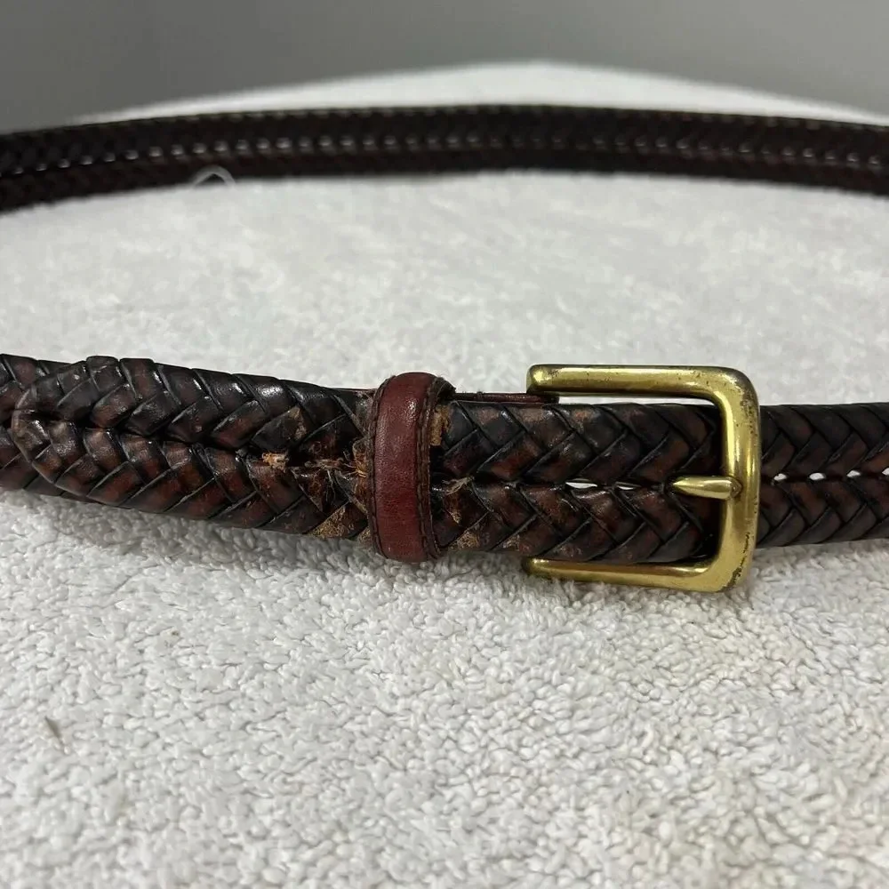Fossil Mens Brown Woven Braided Leather Belt Size 110/M Solid Brass Buckle *Flaw